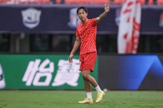 美女嗯